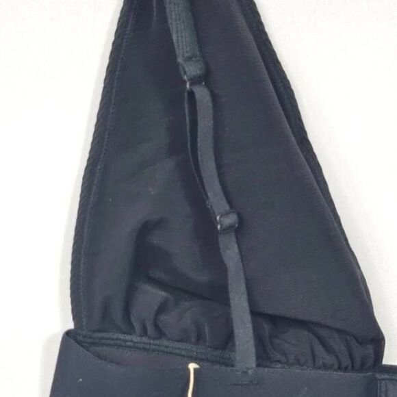 SKIMS TRIANGLE BRA NWT - Picture 6 of 10